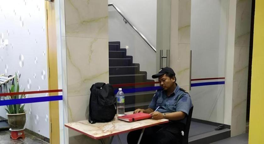 Id Hotel Yayasan Segamat Buitenkant foto