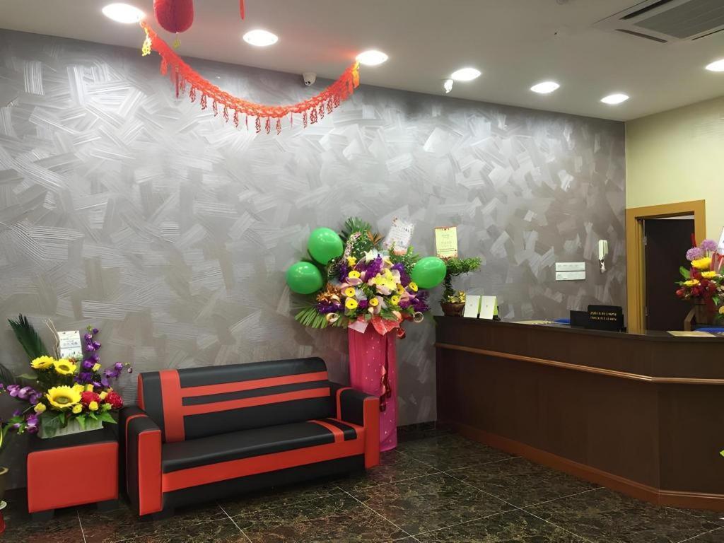 Id Hotel Yayasan Segamat Buitenkant foto
