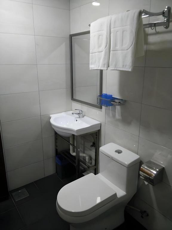 Id Hotel Yayasan Segamat Buitenkant foto