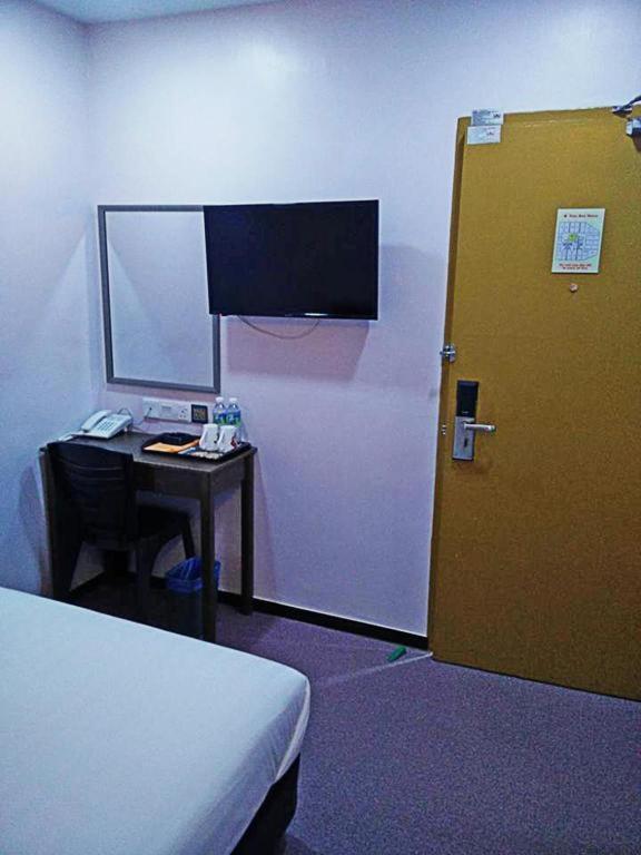 Id Hotel Yayasan Segamat Buitenkant foto
