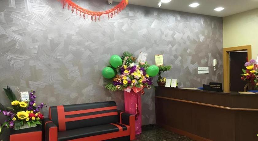 Id Hotel Yayasan Segamat Buitenkant foto