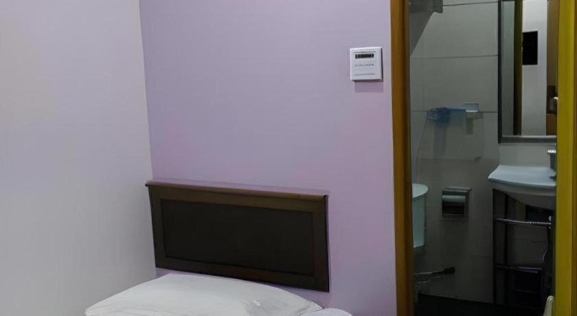 Id Hotel Yayasan Segamat Buitenkant foto