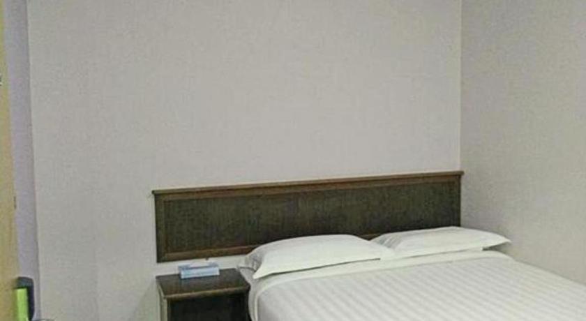 Id Hotel Yayasan Segamat Buitenkant foto
